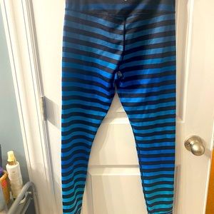 Zyia ombré leggings